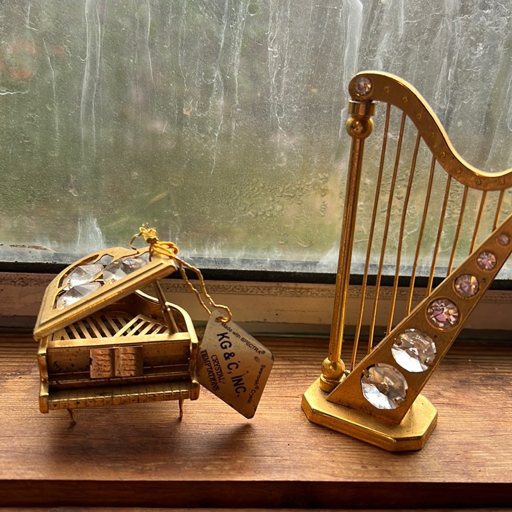 Gold plated Piano & Harp